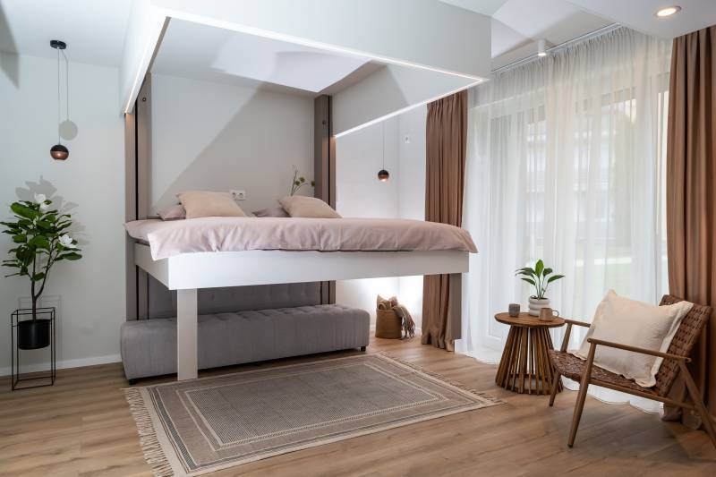 Nouveauté gain de place lit plafond mezzanine électrique avec canapé près de Cassis