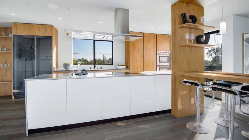 Authenticité italienne et savoir-faire sur mesure dans une villa d'exception à Bandol